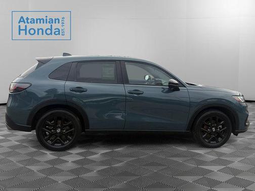 Nordic Forest Pearl 2024 Honda HR-V Sport