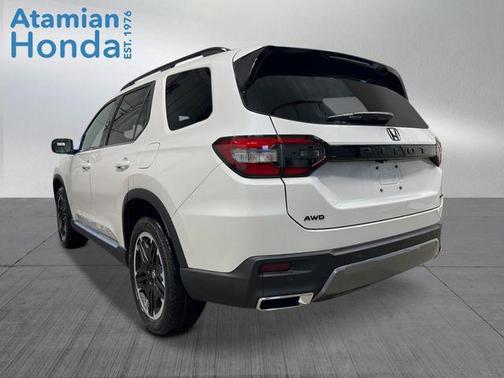 Wy 2026 Honda Pilot Touring 8-Passenger