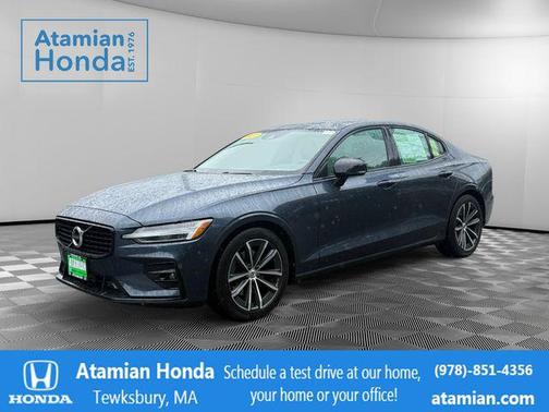 Denim Blue Metallic 2021 Volvo S60 T5 Momentum
