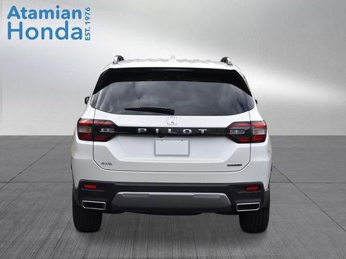 2026 Honda Pilot Touring 8-Passenger