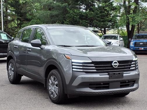 2025 Nissan Kicks S