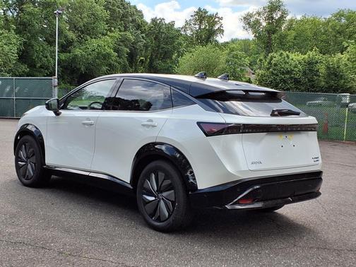 2025 Nissan ARIYA PLATINUM+