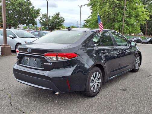 2022 Toyota Corolla Hybrid LE