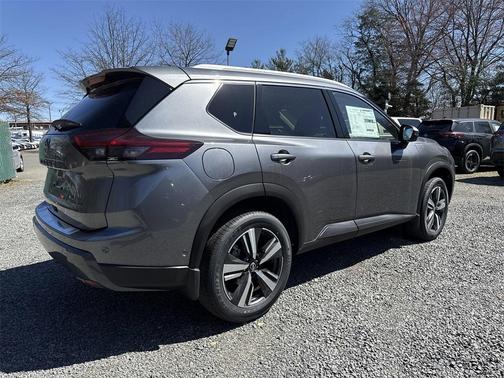 2025 Nissan Rogue SL