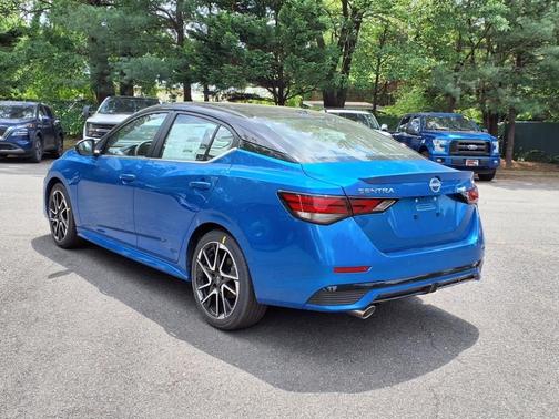 2025 Nissan Sentra SR