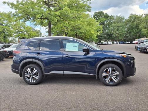 2025 Nissan Rogue SL
