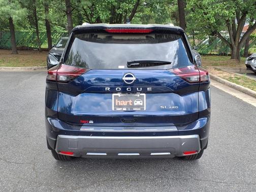 2025 Nissan Rogue SL