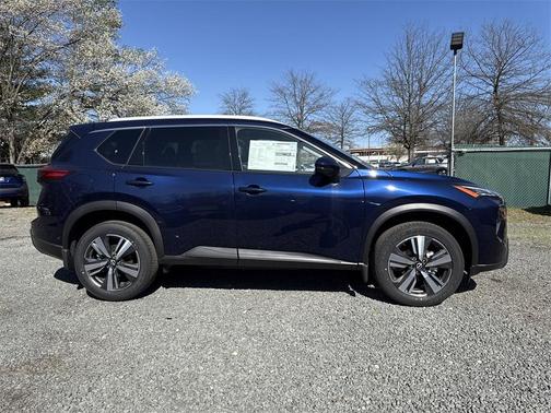 2025 Nissan Rogue SL