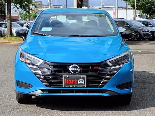 2025 Nissan Versa 1.6 SR