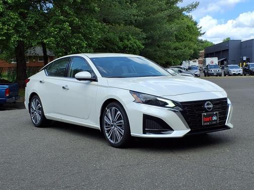 2025 Nissan Altima SL
