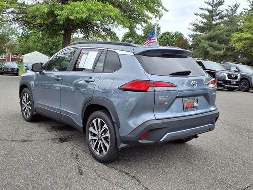 2022 Toyota Corolla Cross XLE