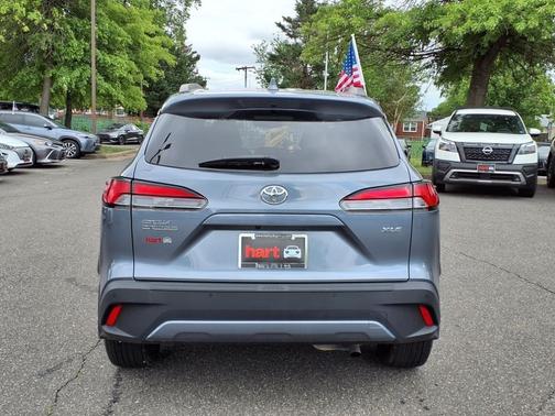 2022 Toyota Corolla Cross XLE