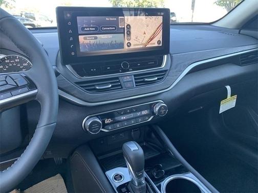 2025 Nissan Altima SL