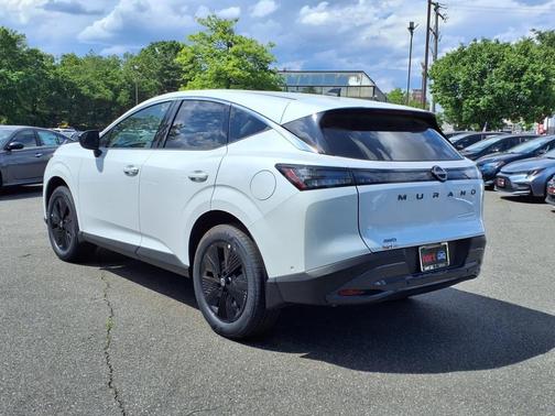 2025 Nissan Murano SV