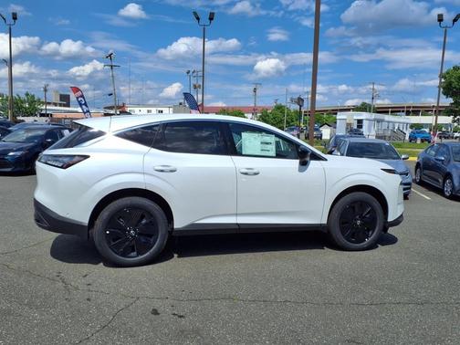 2025 Nissan Murano SV