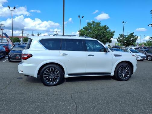2023 Nissan Armada Platinum