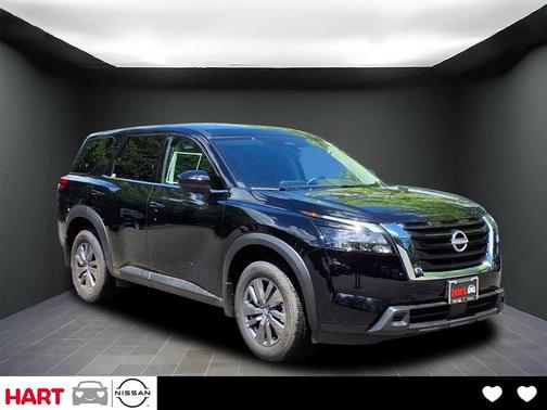 2025 Nissan Pathfinder S