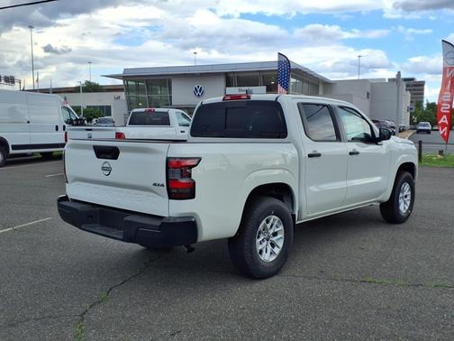 2025 Nissan Frontier S
