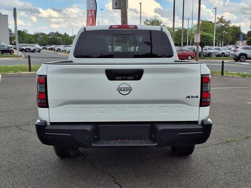 2025 Nissan Frontier S