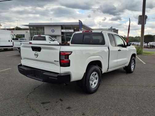 2025 Nissan Frontier S