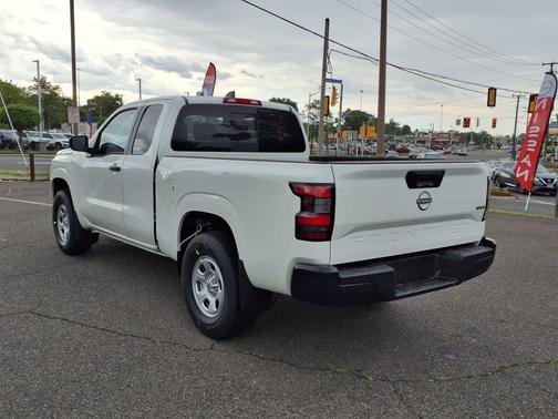 2025 Nissan Frontier S