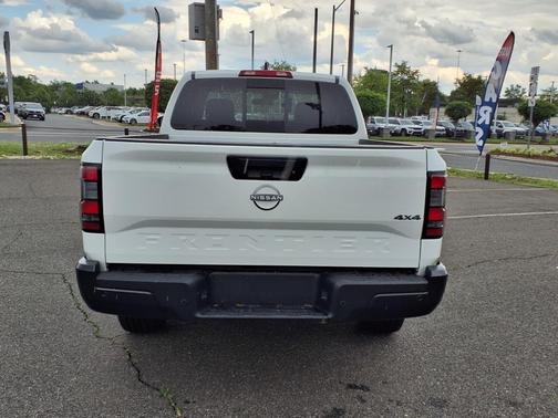 2025 Nissan Frontier S