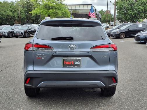 2022 Toyota Corolla Cross XLE