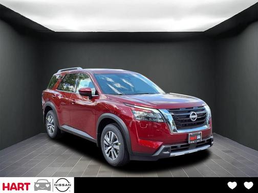 2025 Nissan Pathfinder SL