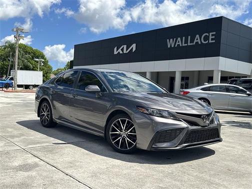 2021 Toyota Camry SE