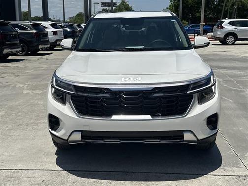 2025 Kia Seltos EX