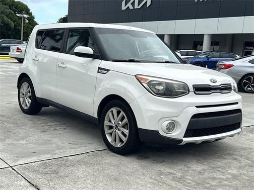 2017 Kia Soul +