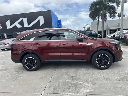 2025 Kia Sorento S