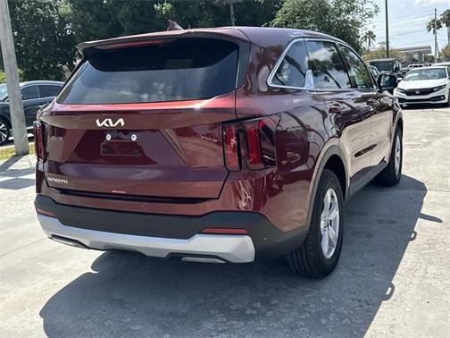2025 Kia Sorento LX