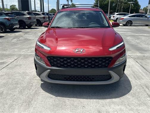 2022 Hyundai KONA SEL