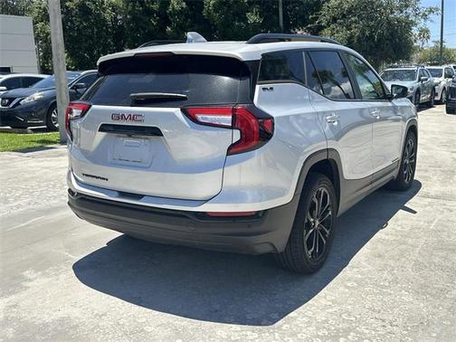 2022 GMC Terrain SLE