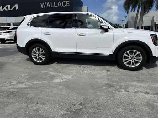 2022 Kia Telluride LX