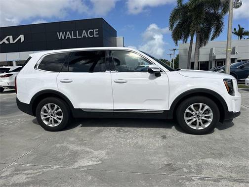 2022 Kia Telluride LX