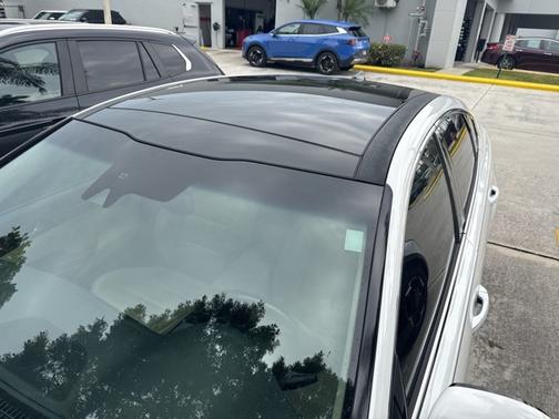 2019 Kia Cadenza Technology