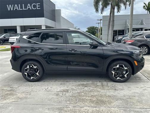 2025 Kia Seltos EX