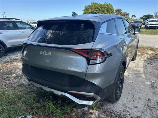 2024 Kia Sportage LX