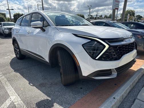 2024 Kia Sportage EX