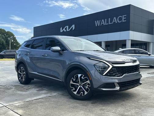 Silver 2024 Kia Sportage EX