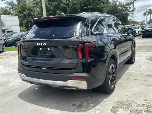 2024 Kia Sorento S