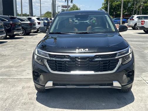 2025 Kia Seltos EX