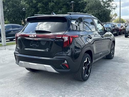 2025 Kia Seltos EX