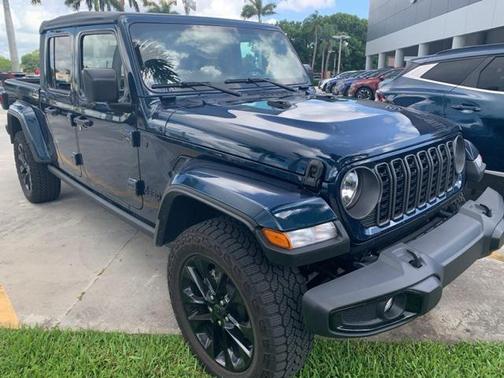 2025 Jeep Gladiator Nighthawk