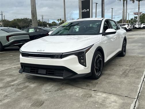 2025 Kia K4 EX
