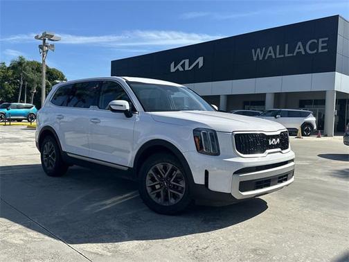 2024 Kia Telluride LX