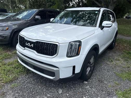 2024 Kia Telluride LX