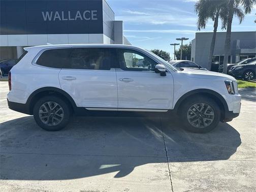 2024 Kia Telluride LX